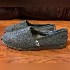 BOBS By Skechers Dark Gray Flannel Canvas Slip On Shoes Sz 8
